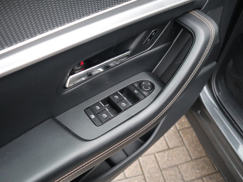 Fahrzeugabbildung Mazda CX-60 PHEV AWD AT Homura PRE-COM CON-P DRI-P PAN-P *AHK* PANO LEDER BOSE MATRIX 360°