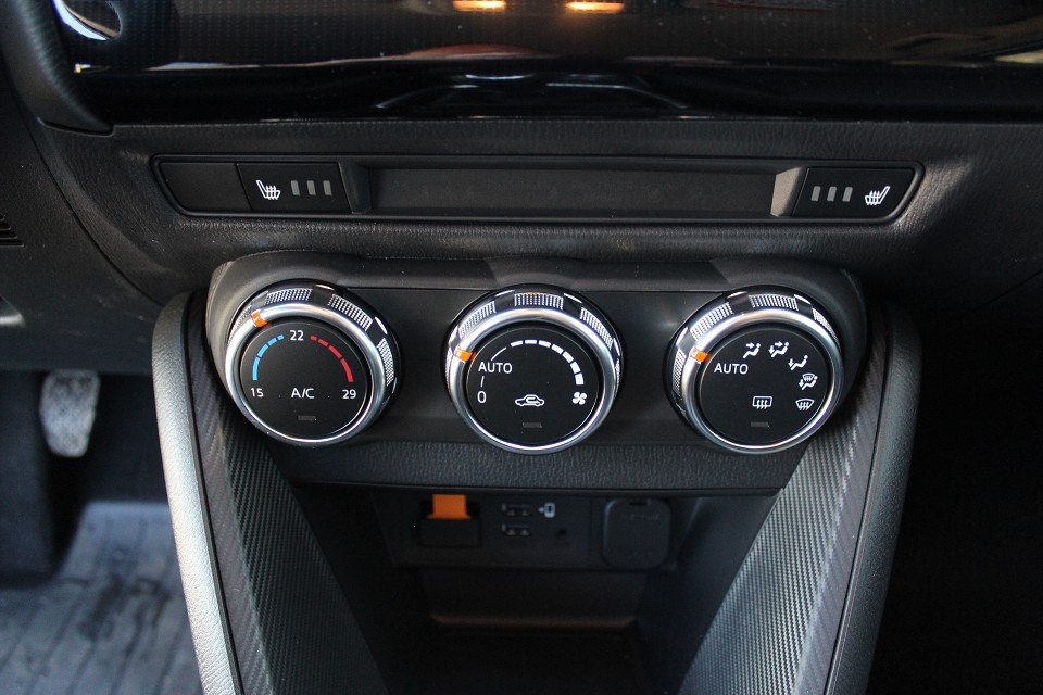 Fahrzeugabbildung Mazda 2 G-90 Homura ACAA RFK SHZ TEMPOMAT