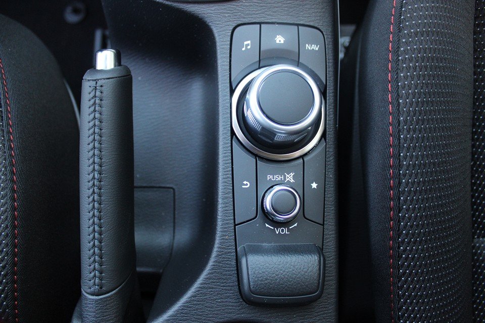 Fahrzeugabbildung Mazda 2 G-90 Homura ACAA RFK SHZ TEMPOMAT