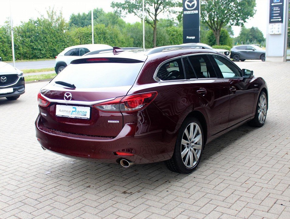 Fahrzeugabbildung Mazda 6 G-194 AT 20THANNIVERSARY GSD NAPPA NAVI ACAA 360° MATRIX BOSE HUD