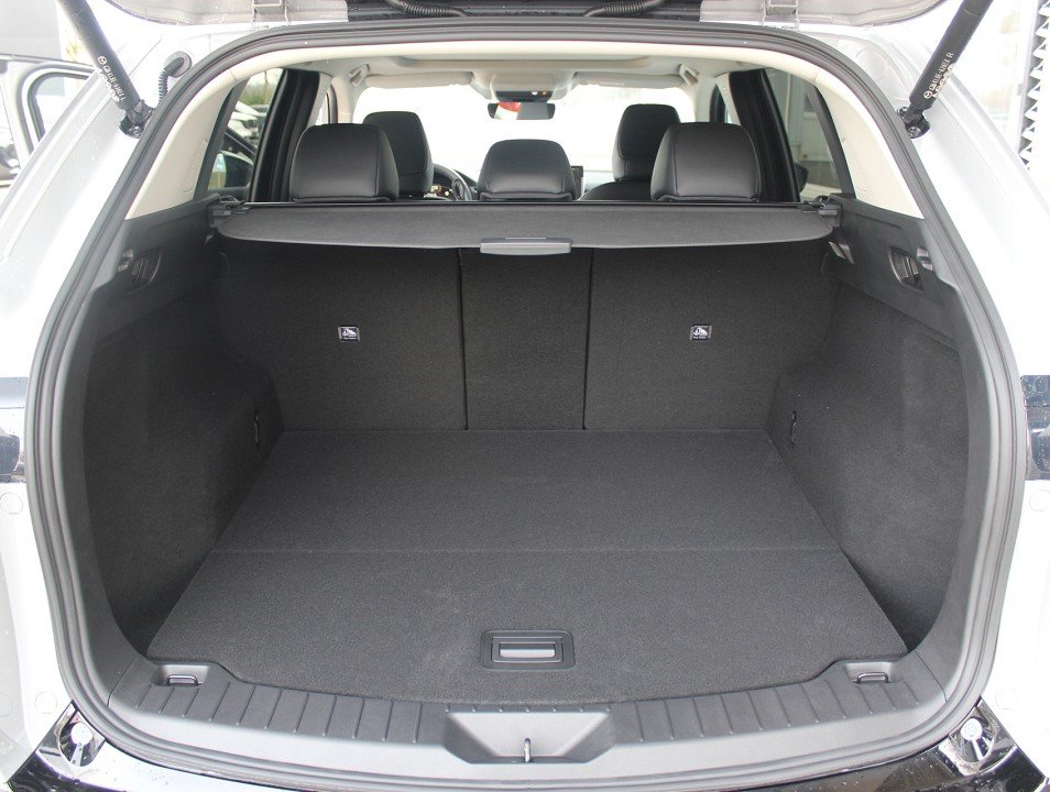 Fahrzeugabbildung Mazda CX-5 2026 M-Hybrid G-141 AWD AT Homura PANO LEDER NAVI ACAA HUD 360° MATRIX