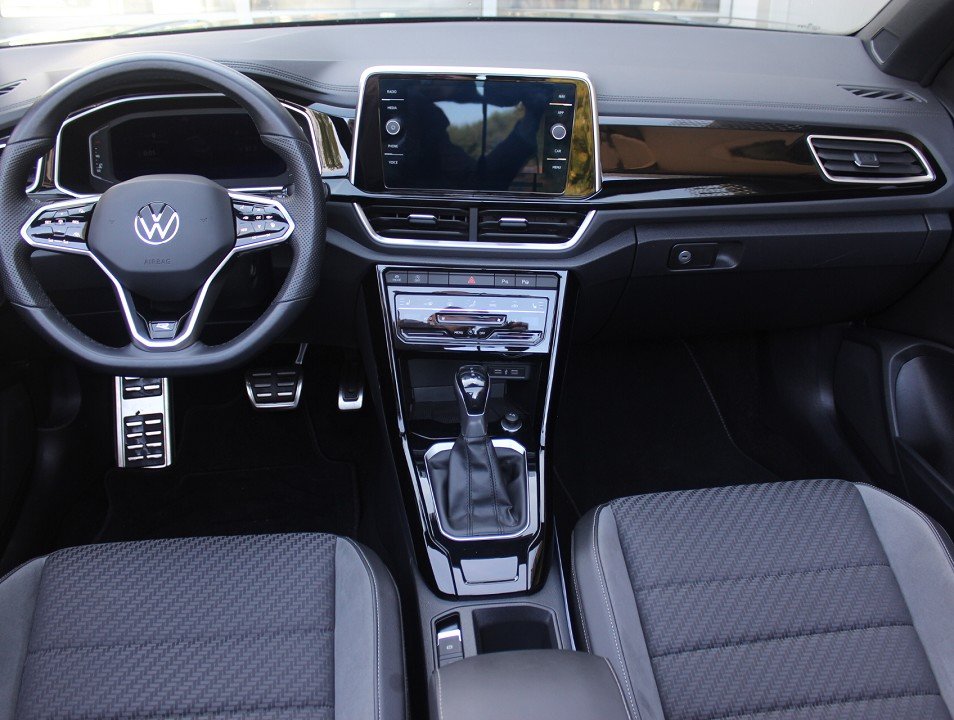 Fahrzeugabbildung Volkswagen T-Roc Cabriolet 1.5 TSI DSG R-Line *AHK* MATRIX RFK NAVI ACAA