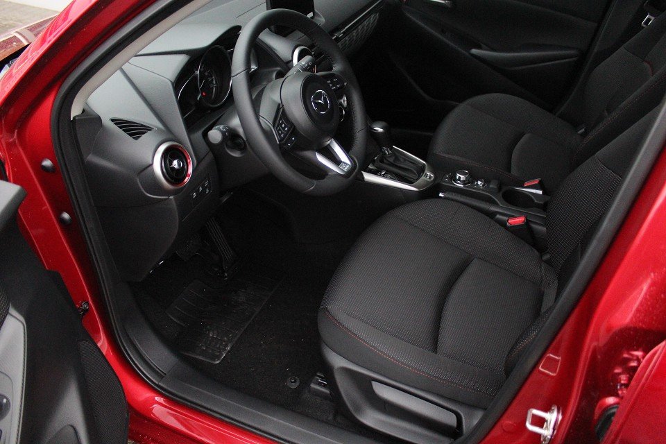 Fahrzeugabbildung Mazda 2 G-90 AT Homura TOU-P2 LED ACAA EPH SHZ LHZ RFK